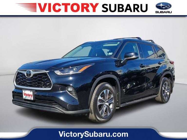 Used 2021 Toyota Highlander XLE for sale $35,995 at Victory Lotus in New Brunswick, NJ
