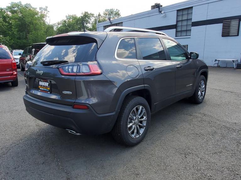 Used 2019 Jeep Cherokee Latitude Plus for sale Sold at Victory Lotus in New Brunswick, NJ 08901 4