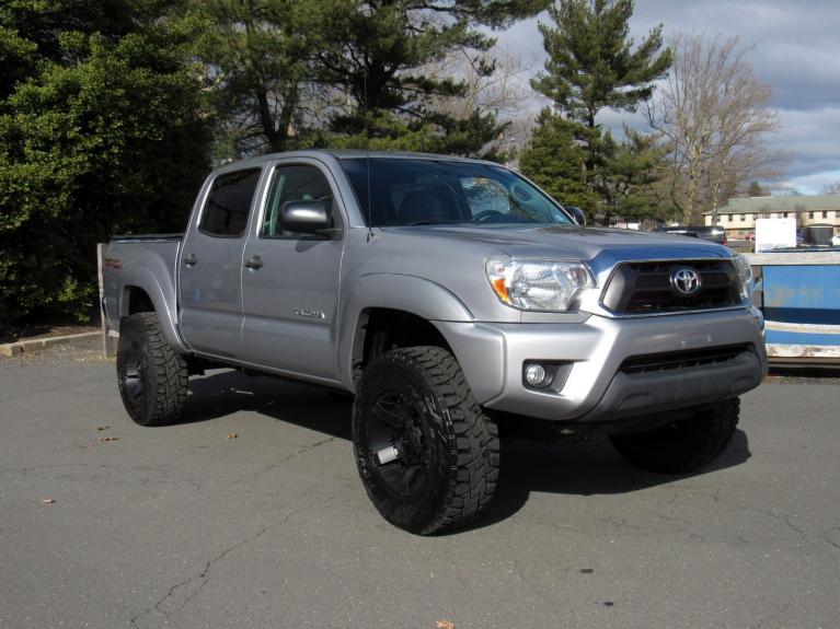 Used 2014 Toyota Tacoma for sale Sold at Victory Lotus in New Brunswick, NJ 08901 2