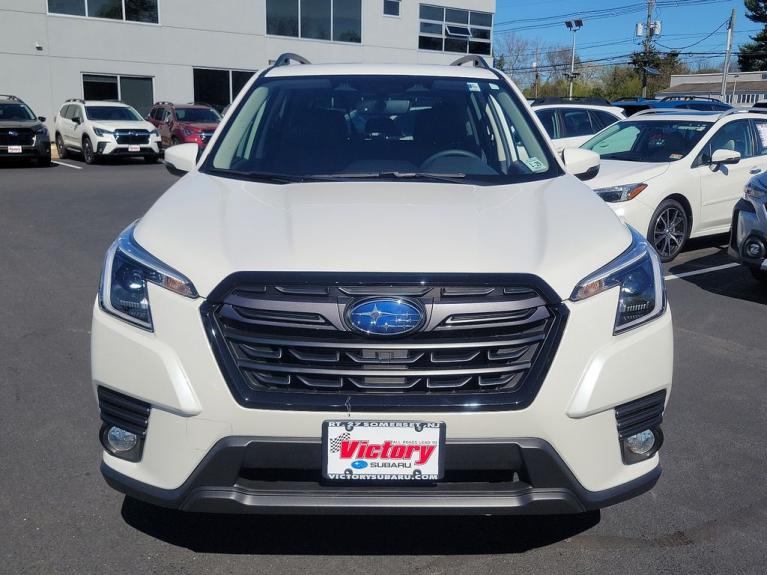 Used 2023 Subaru Forester Limited for sale Sold at Victory Lotus in New Brunswick, NJ 08901 2