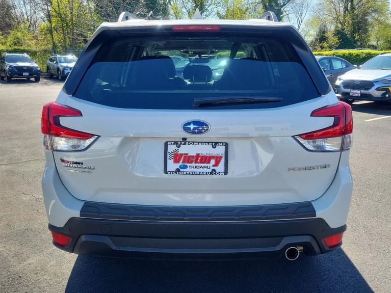 Used 2023 Subaru Forester Limited for sale Sold at Victory Lotus in New Brunswick, NJ 08901 5
