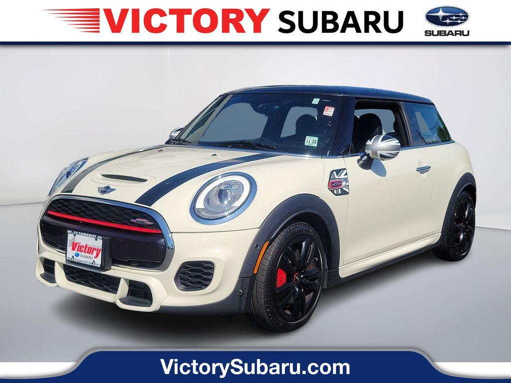 Used 2018 MINI John Cooper Works Base for sale Sold at Victory Lotus in New Brunswick, NJ 08901 1