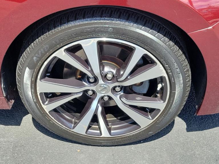 Used 2016 Nissan Maxima 3.5 SL for sale Sold at Victory Lotus in New Brunswick, NJ 08901 7