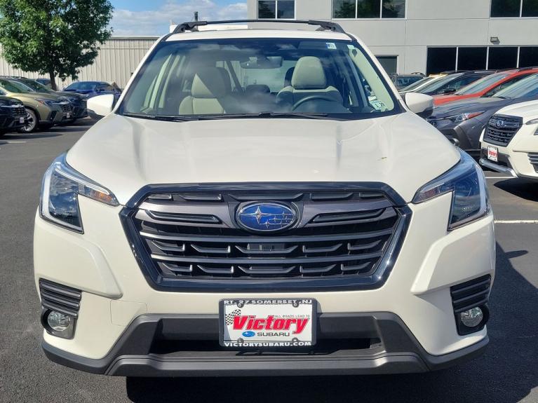 Used 2023 Subaru Forester Limited for sale Sold at Victory Lotus in New Brunswick, NJ 08901 2