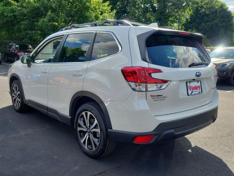 Used 2023 Subaru Forester Limited for sale Sold at Victory Lotus in New Brunswick, NJ 08901 4