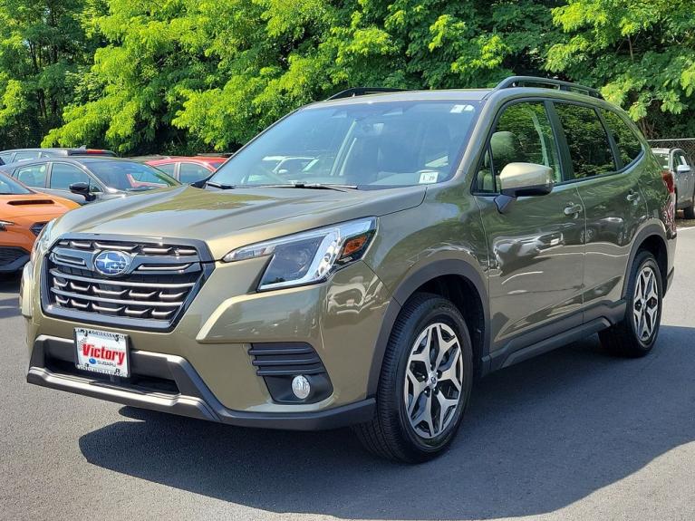 Used 2023 Subaru Forester Premium for sale Sold at Victory Lotus in New Brunswick, NJ 08901 3