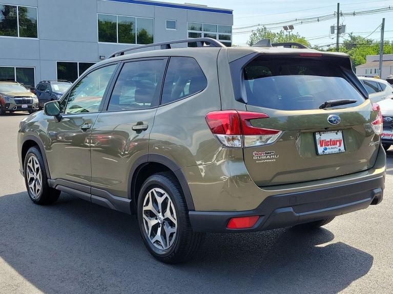 Used 2023 Subaru Forester Premium for sale Sold at Victory Lotus in New Brunswick, NJ 08901 4