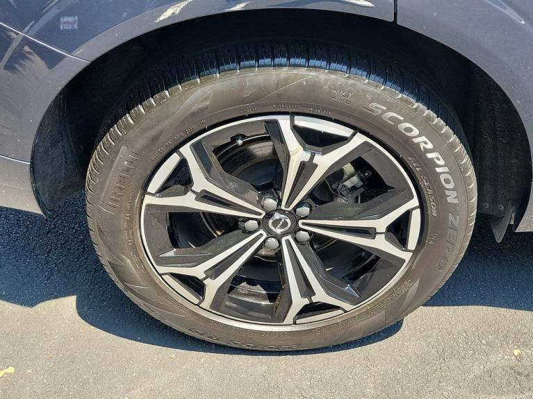 Used 2022 Volvo XC60 B5 Momentum for sale Sold at Victory Lotus in New Brunswick, NJ 08901 7