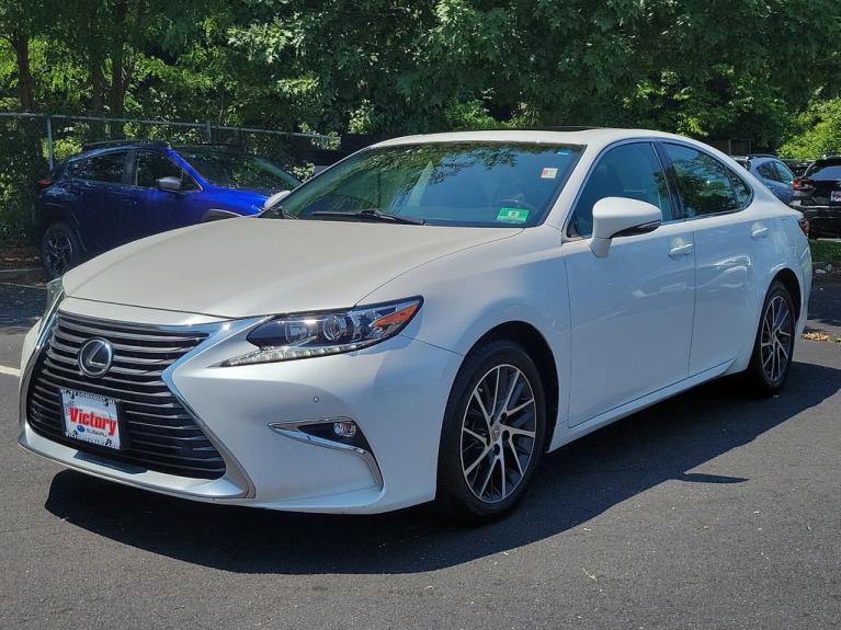 Used 2016 Lexus ES 350 for sale Sold at Victory Lotus in New Brunswick, NJ 08901 3