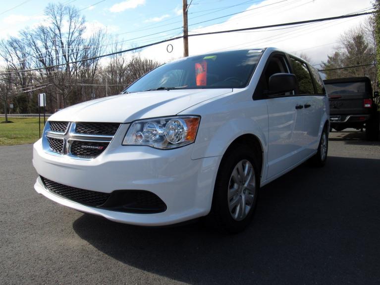 Used 2019 Dodge Grand Caravan SE for sale Sold at Victory Lotus in New Brunswick, NJ 08901 4