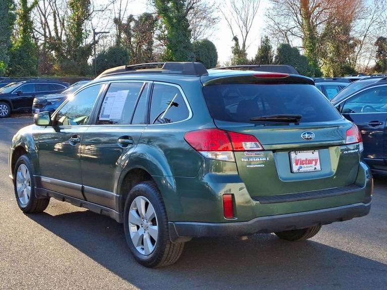 Used 2011 Subaru Outback 2.5i Premium for sale Sold at Victory Lotus in New Brunswick, NJ 08901 4