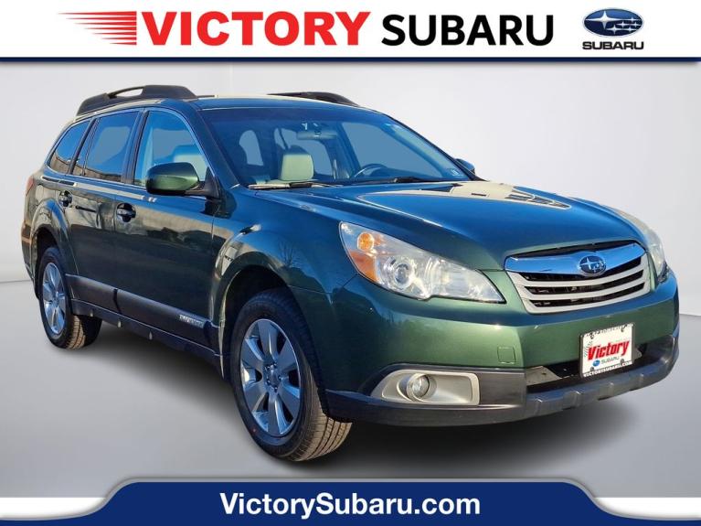 Used 2011 Subaru Outback 2.5i Premium for sale Sold at Victory Lotus in New Brunswick, NJ 08901 1