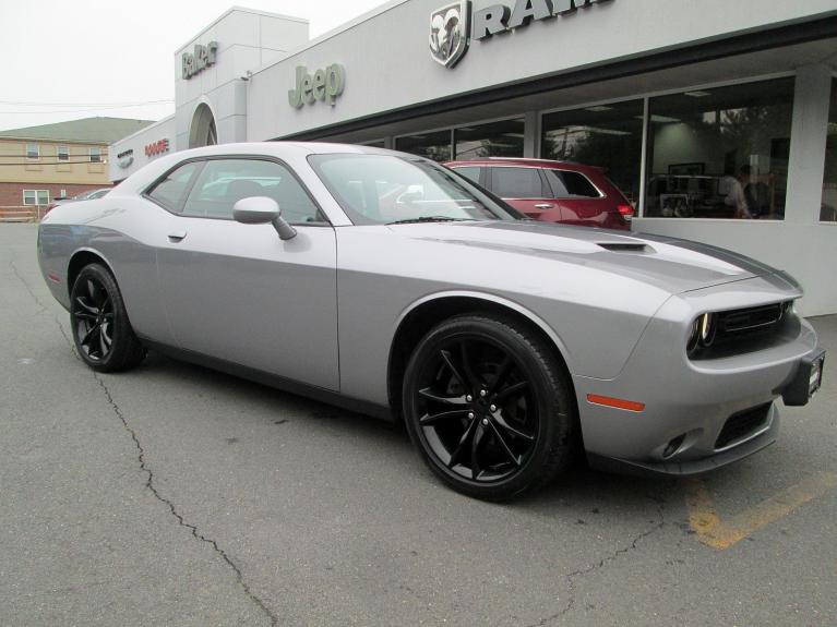 Used 2016 Dodge Challenger SXT for sale Sold at Victory Lotus in New Brunswick, NJ 08901 2