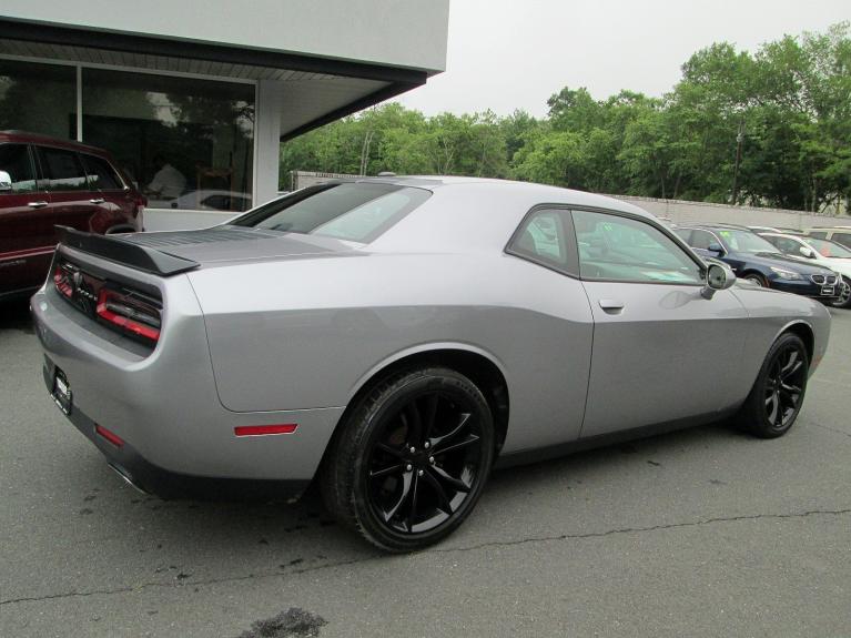 Used 2016 Dodge Challenger SXT for sale Sold at Victory Lotus in New Brunswick, NJ 08901 7