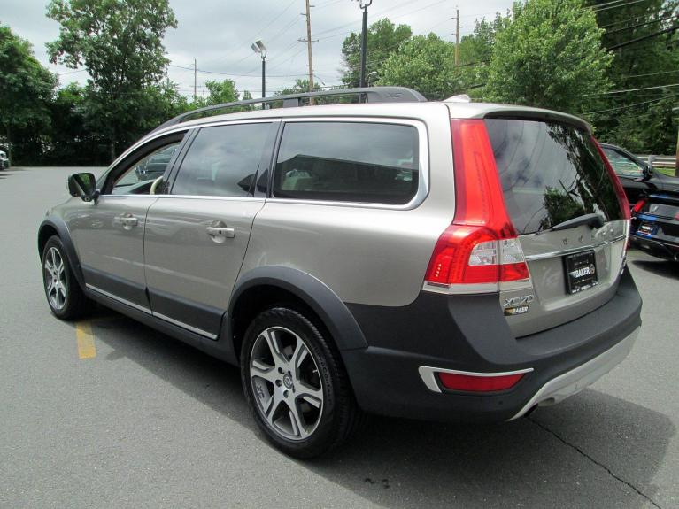 Used 2014 Volvo XC70 3.0L T6 for sale Sold at Victory Lotus in New Brunswick, NJ 08901 5