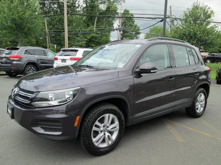 Used 2016 Volkswagen Tiguan S for sale Sold at Victory Lotus in New Brunswick, NJ 08901 4