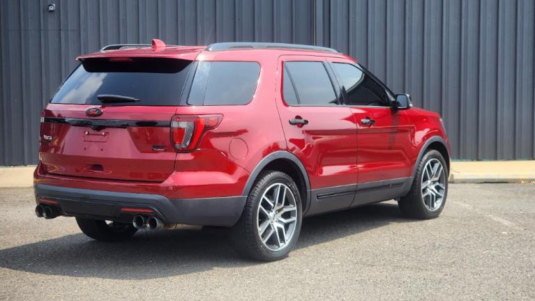 Used 2017 Ford Explorer Sport for sale Sold at Victory Lotus in New Brunswick, NJ 08901 5