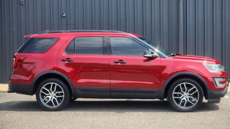 Used 2017 Ford Explorer Sport for sale Sold at Victory Lotus in New Brunswick, NJ 08901 6