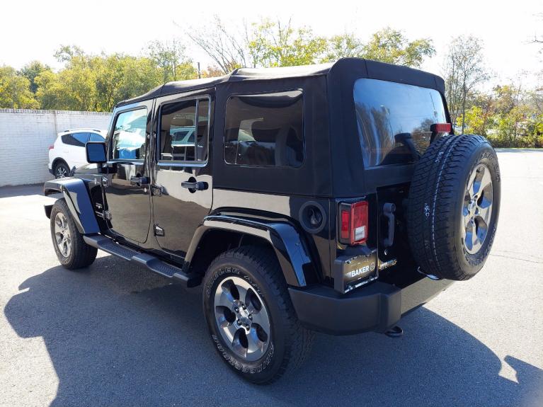 Used 2018 Jeep Wrangler JK Unlimited Sahara for sale Sold at Victory Lotus in New Brunswick, NJ 08901 5