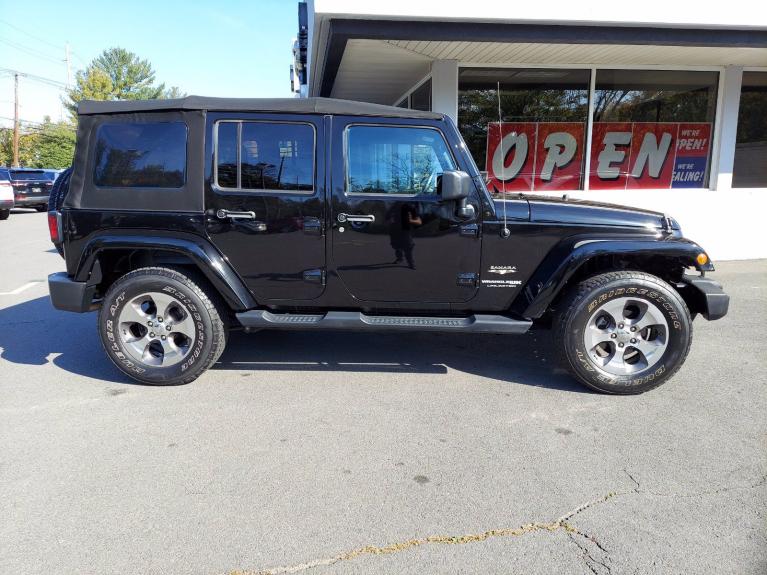 Used 2018 Jeep Wrangler JK Unlimited Sahara for sale Sold at Victory Lotus in New Brunswick, NJ 08901 8