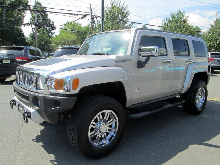 Used 2008 HUMMER H3 SUV Luxury for sale Sold at Victory Lotus in New Brunswick, NJ 08901 4