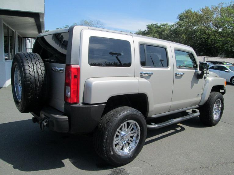 Used 2008 HUMMER H3 SUV Luxury for sale Sold at Victory Lotus in New Brunswick, NJ 08901 7