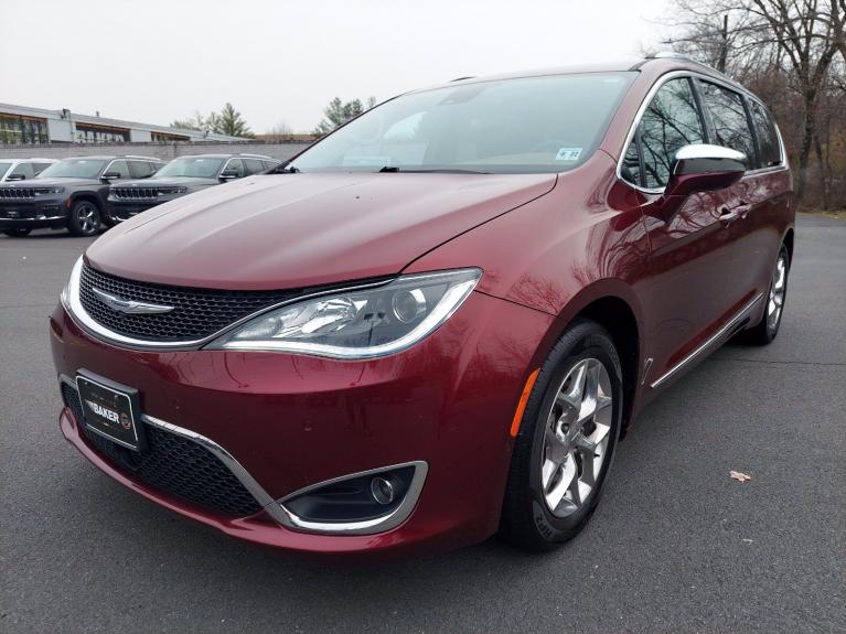 Used 2017 Chrysler Pacifica Limited for sale Sold at Victory Lotus in New Brunswick, NJ 08901 3