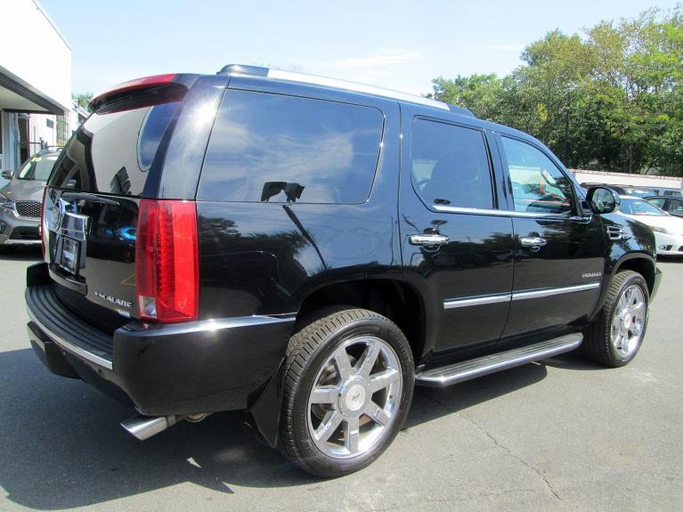 Used 2013 Cadillac Escalade Luxury for sale Sold at Victory Lotus in New Brunswick, NJ 08901 7