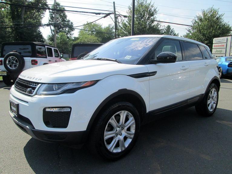 Used 2016 Land Rover Range Rover Evoque SE Premium for sale Sold at Victory Lotus in New Brunswick, NJ 08901 4