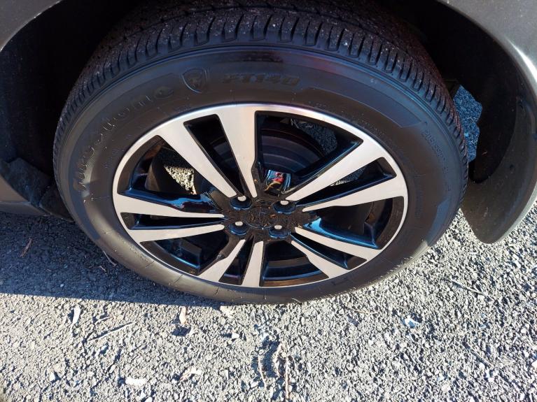 Used 2019 Nissan Kicks SR for sale Sold at Victory Lotus in New Brunswick, NJ 08901 7