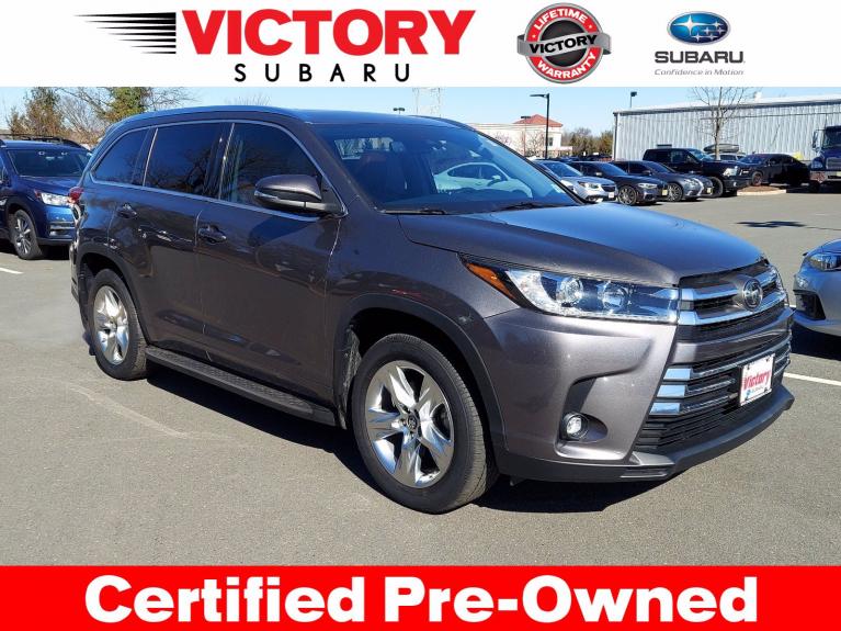 Used 2019 Toyota Highlander Limited Platinum for sale Sold at Victory Lotus in New Brunswick, NJ 08901 1