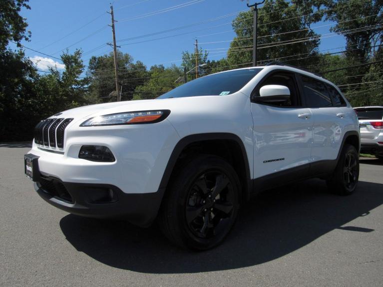 Used 2017 Jeep Cherokee High Altitude for sale Sold at Victory Lotus in New Brunswick, NJ 08901 4