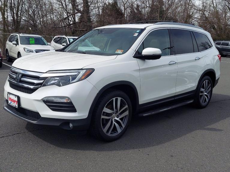 Used 2017 Honda Pilot Elite for sale Sold at Victory Lotus in New Brunswick, NJ 08901 3