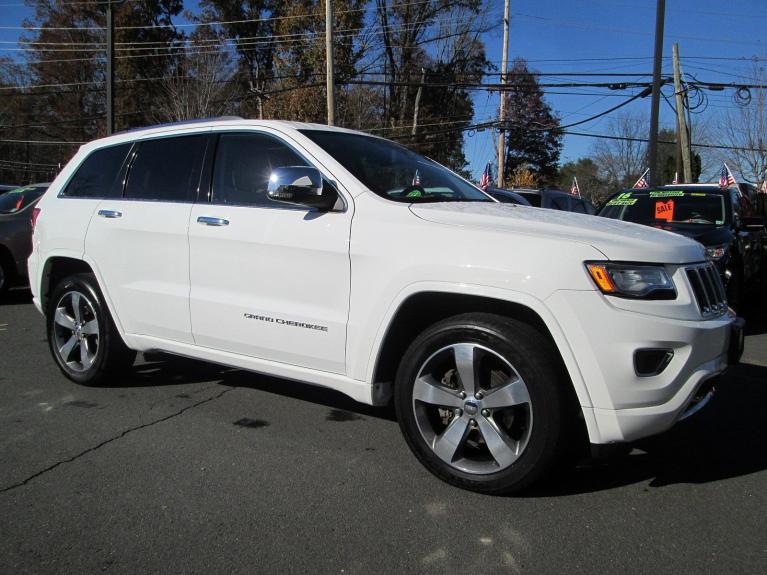 Used 2015 Jeep Grand Cherokee Overland for sale Sold at Victory Lotus in New Brunswick, NJ 08901 2