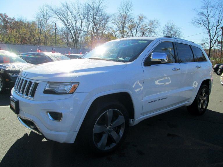 Used 2015 Jeep Grand Cherokee Overland for sale Sold at Victory Lotus in New Brunswick, NJ 08901 4