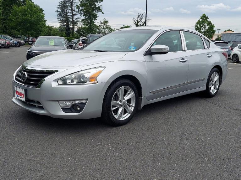 Used 2014 Nissan Altima 2.5 SL for sale Sold at Victory Lotus in New Brunswick, NJ 08901 3