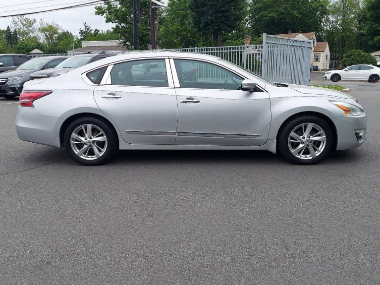 Used 2014 Nissan Altima 2.5 SL for sale Sold at Victory Lotus in New Brunswick, NJ 08901 7