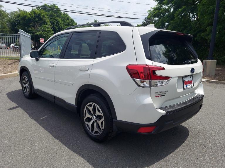 Used 2021 Subaru Forester Premium for sale Sold at Victory Lotus in New Brunswick, NJ 08901 4