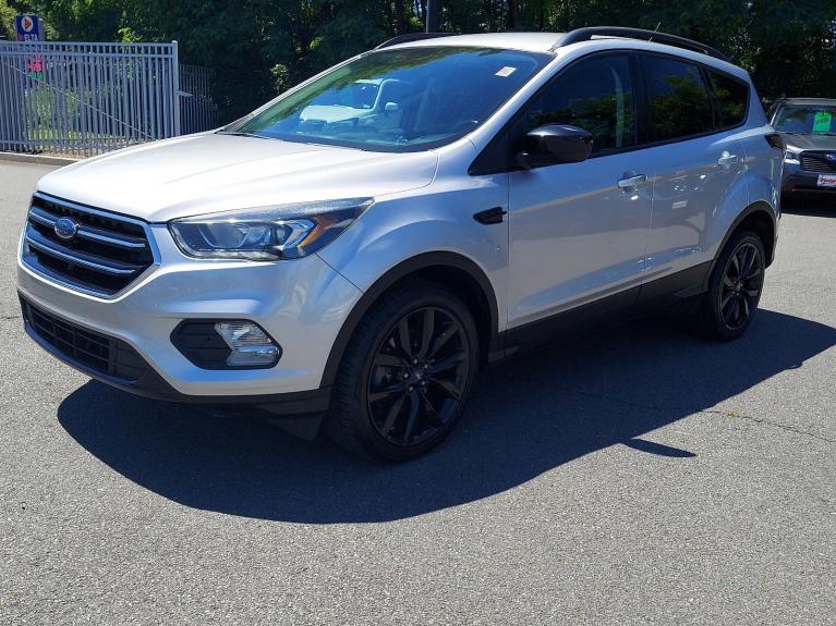 Used 2017 Ford Escape SE for sale Sold at Victory Lotus in New Brunswick, NJ 08901 3