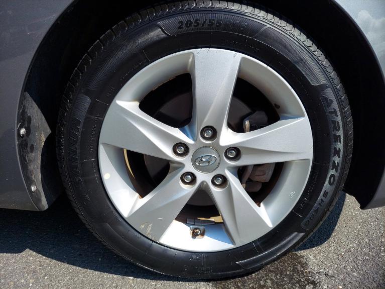 Used 2013 Hyundai Elantra GLS PZEV for sale Sold at Victory Lotus in New Brunswick, NJ 08901 8