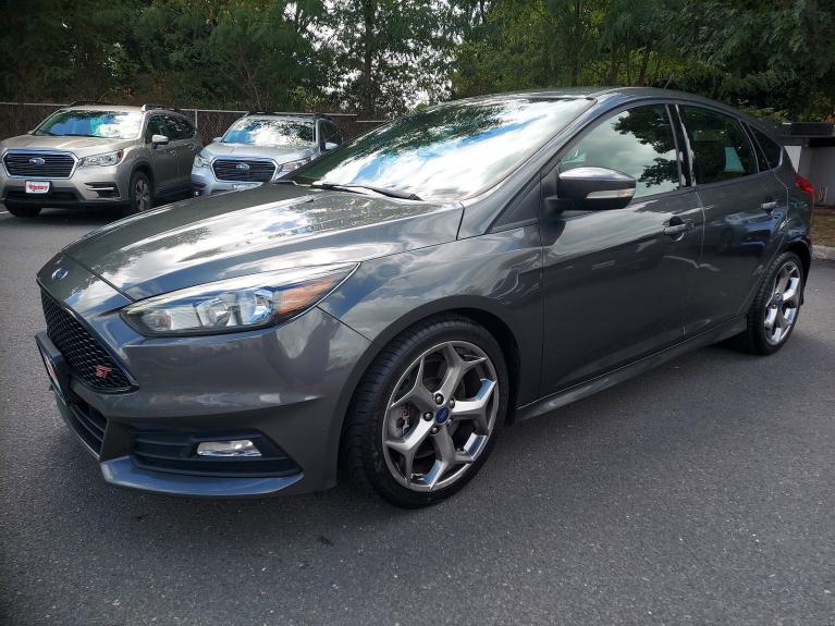 Used 2017 Ford Focus ST for sale Sold at Victory Lotus in New Brunswick, NJ 08901 3