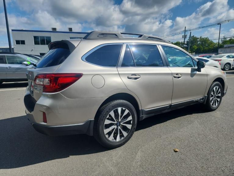 Used 2015 Subaru Outback 2.5i Limited for sale Sold at Victory Lotus in New Brunswick, NJ 08901 5