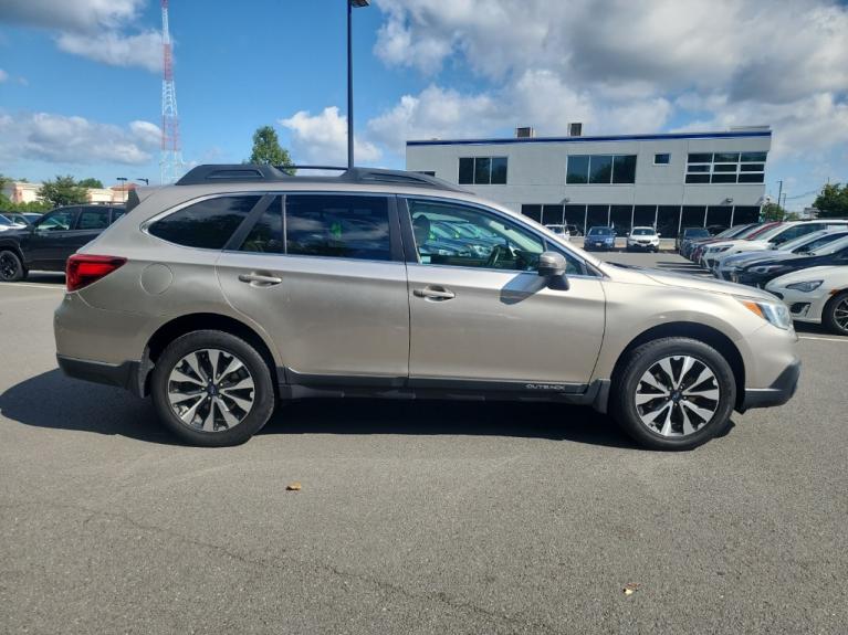 Used 2015 Subaru Outback 2.5i Limited for sale Sold at Victory Lotus in New Brunswick, NJ 08901 6