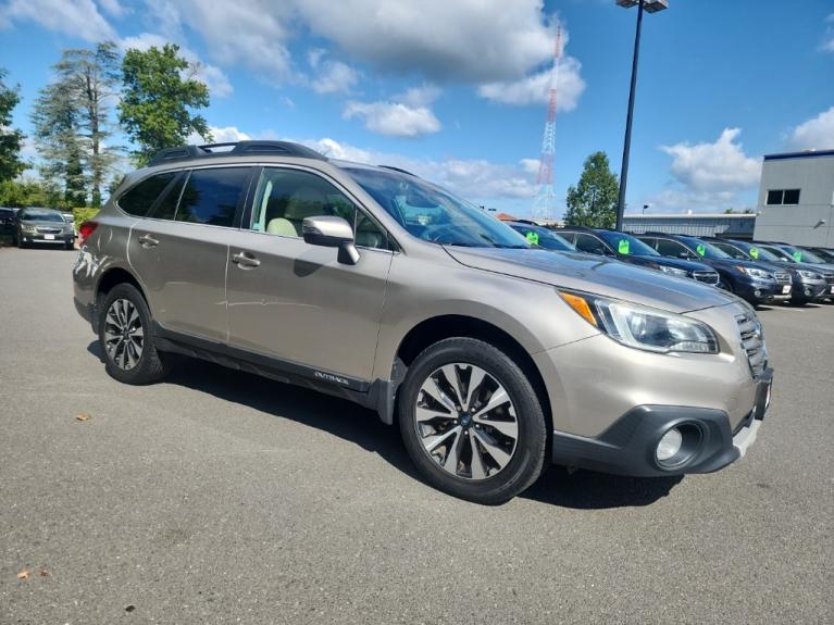 Used 2015 Subaru Outback 2.5i Limited for sale Sold at Victory Lotus in New Brunswick, NJ 08901 7