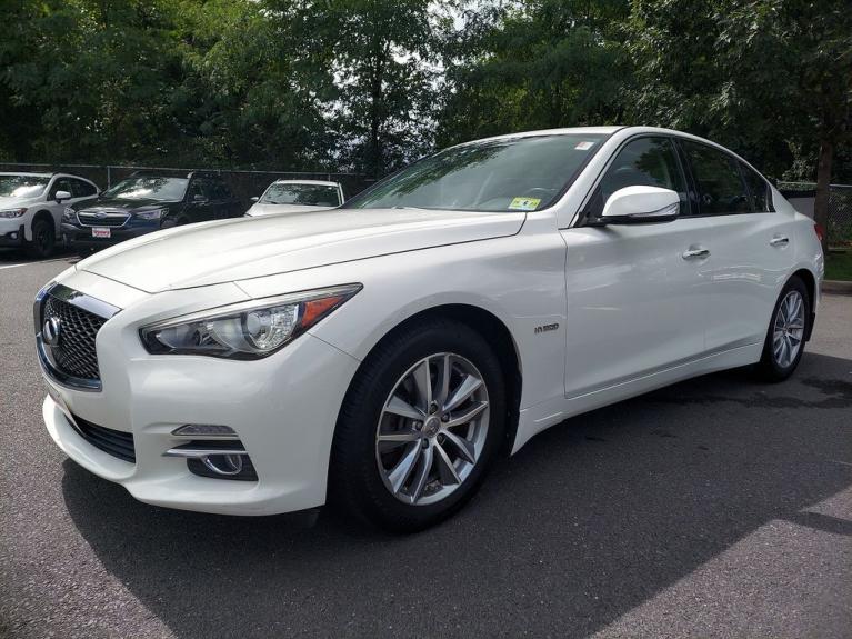 Used 2014 INFINITI Q50 Hybrid Premium for sale Sold at Victory Lotus in New Brunswick, NJ 08901 3