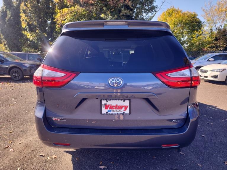 Used 2016 Toyota Sienna Ltd for sale Sold at Victory Lotus in New Brunswick, NJ 08901 4