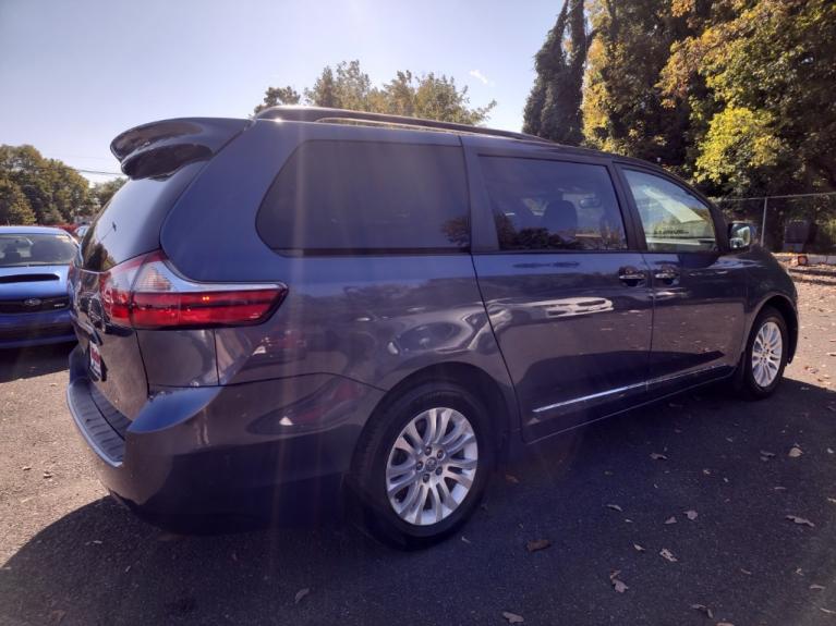 Used 2016 Toyota Sienna Ltd for sale Sold at Victory Lotus in New Brunswick, NJ 08901 5