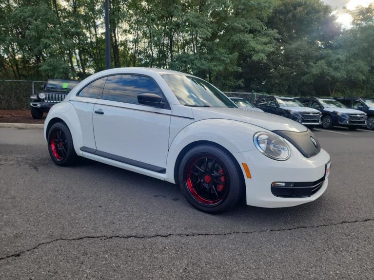 Used 2015 Volkswagen Beetle 1.8T for sale Sold at Victory Lotus in New Brunswick, NJ 08901 7