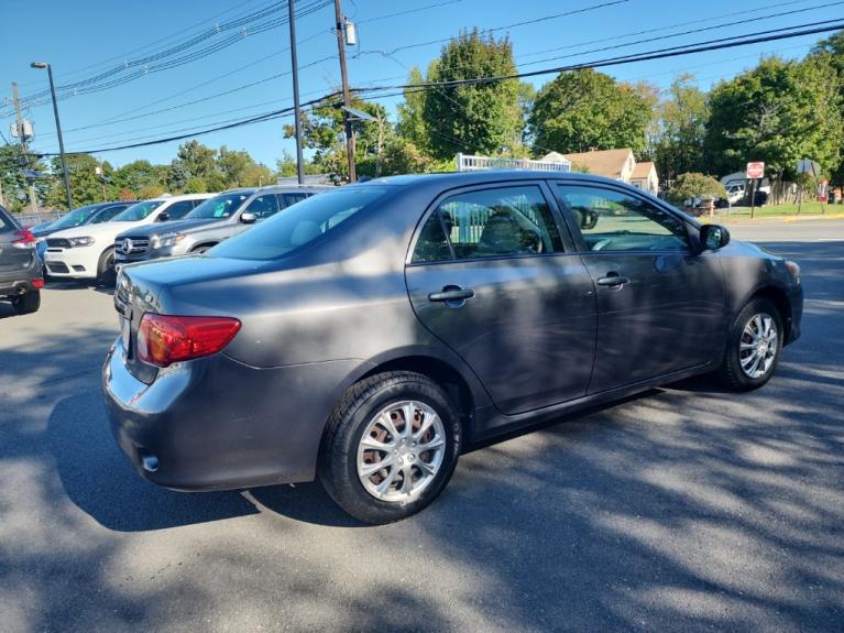 Used 2010 Toyota Corolla LE for sale Sold at Victory Lotus in New Brunswick, NJ 08901 5