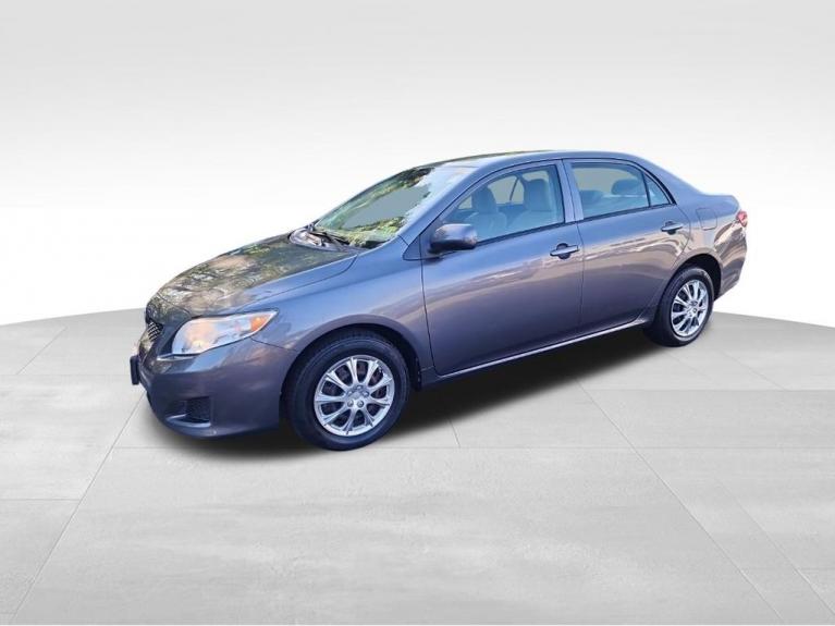 Used 2010 Toyota Corolla LE for sale Sold at Victory Lotus in New Brunswick, NJ 08901 1